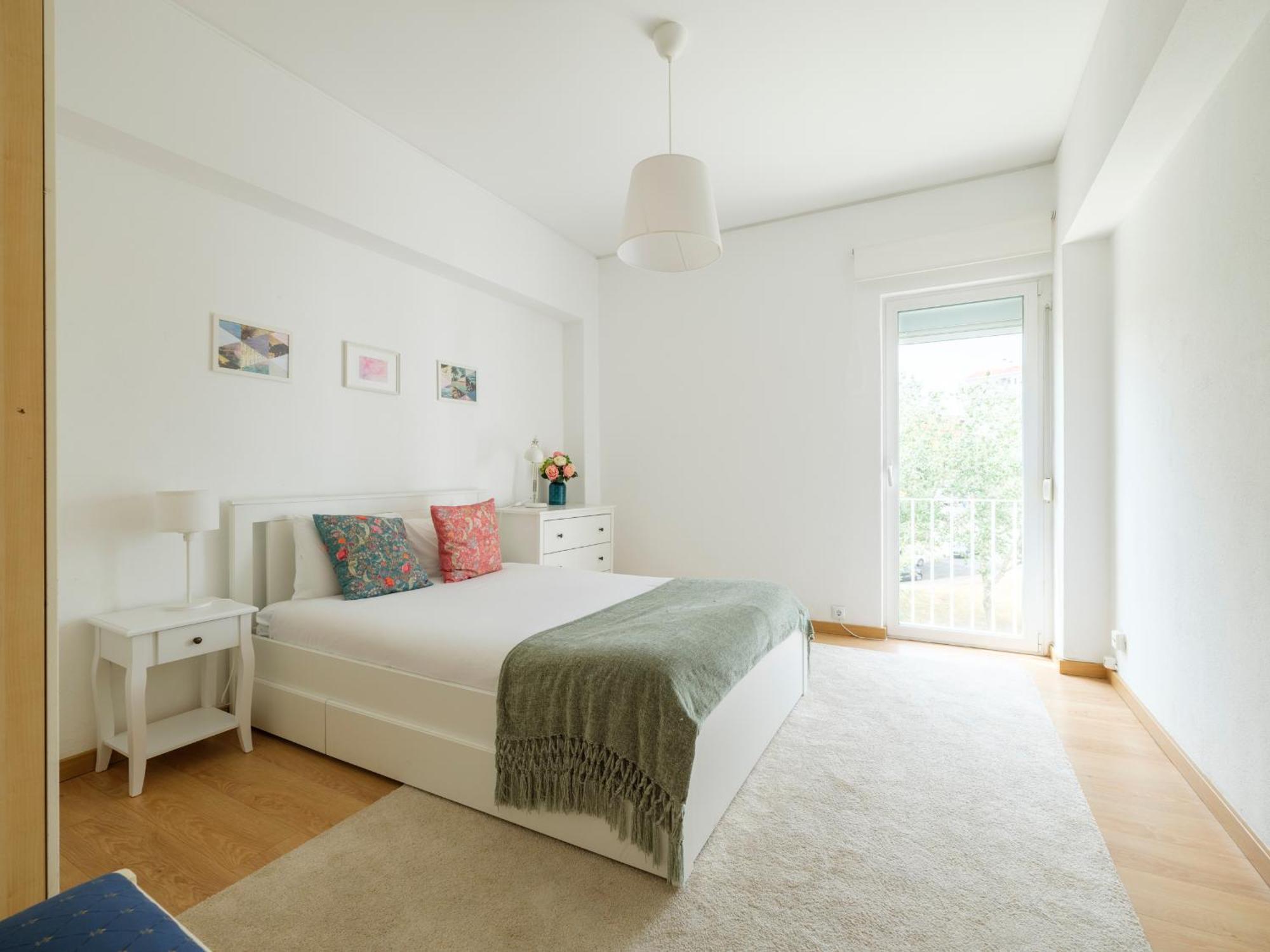 Olivais Spacious Apartment Near Airport Lissabon Buitenkant foto
