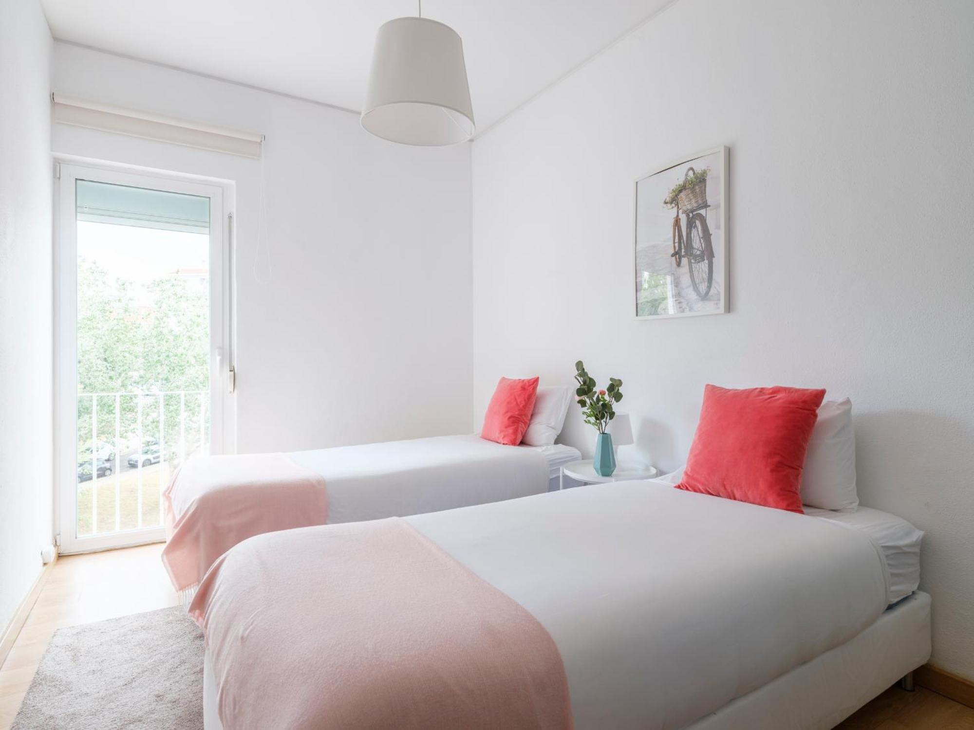 Olivais Spacious Apartment Near Airport Lissabon Buitenkant foto